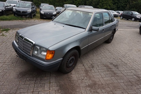 Mercedes-Benz 200 1991