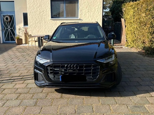 Audi Q8 2023