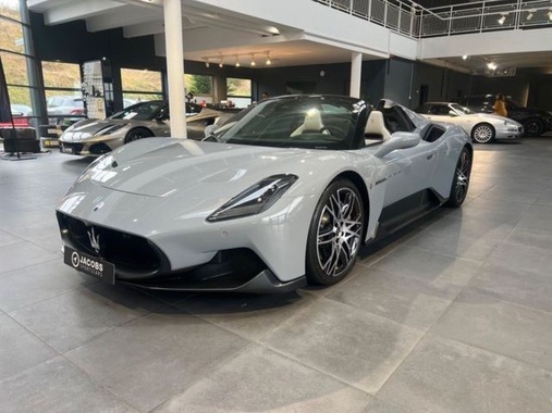 Maserati MC20 2023
