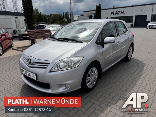 Toyota Auris 2011
