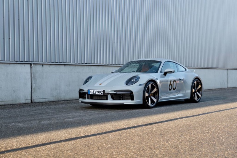 Porsche 992