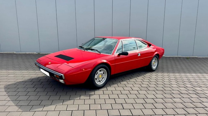 Ferrari Dino GT4 1975