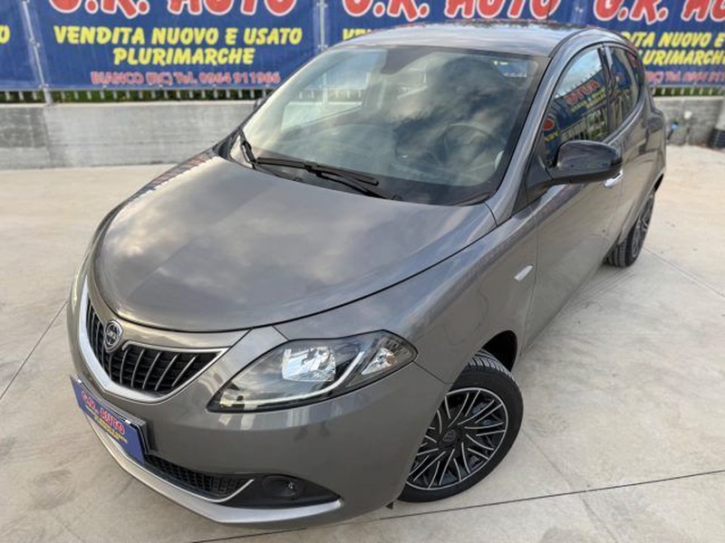 Lancia Ypsilon