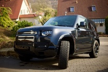 Land Rover Defender 2023