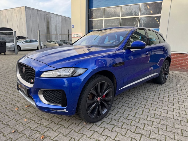 Jaguar F-Pace