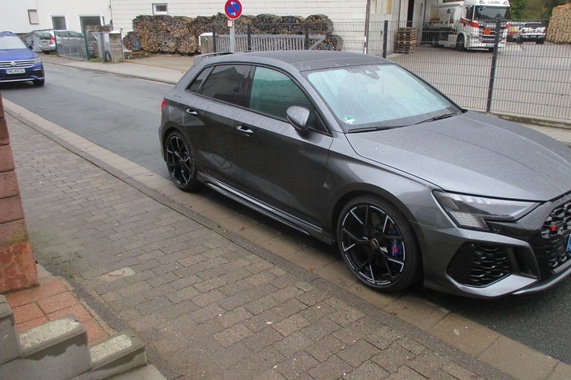 Audi RS3 2024