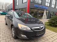 Opel Astra 2011