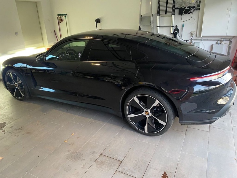 Porsche Taycan