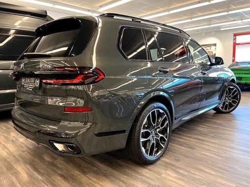 BMW X7 2023