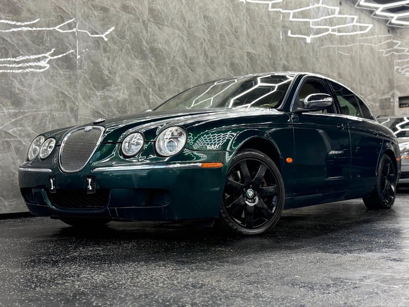 Jaguar S-TYPE