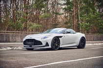 Aston Martin DB12 2024