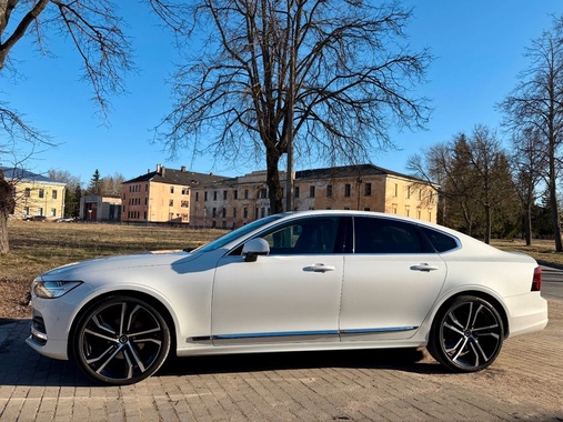 Volvo S90 2024