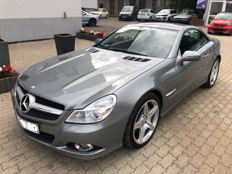 Mercedes-Benz SL-Class