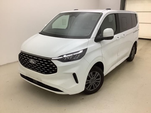 Ford Tourneo Custom 2025