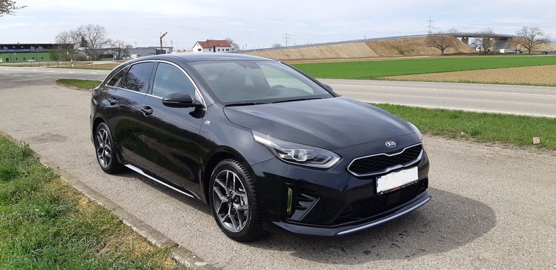 Kia pro cee'd / ProCeed