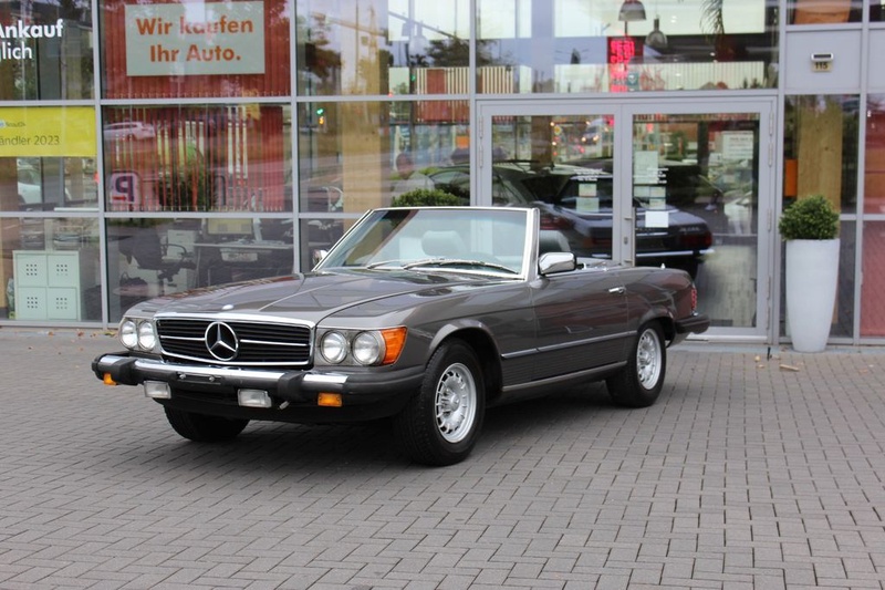 Mercedes-Benz SL-Class