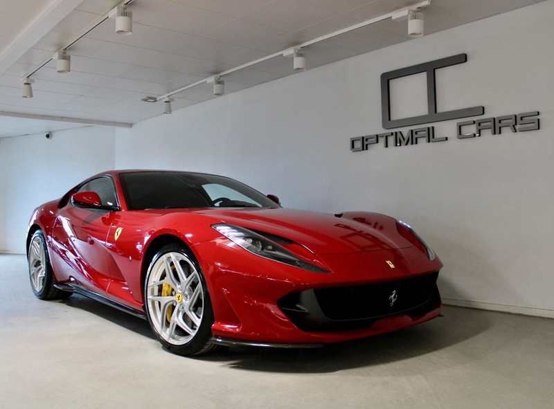 Ferrari 812