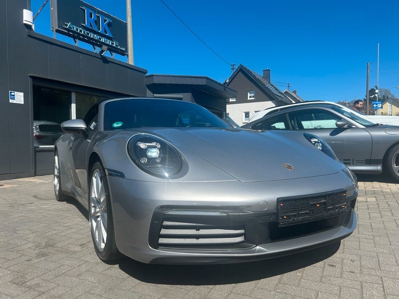 Porsche 992