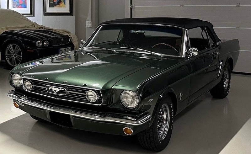 Ford Mustang