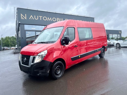 Nissan NV400 2019