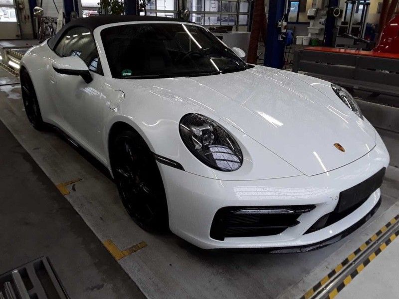 Porsche 992