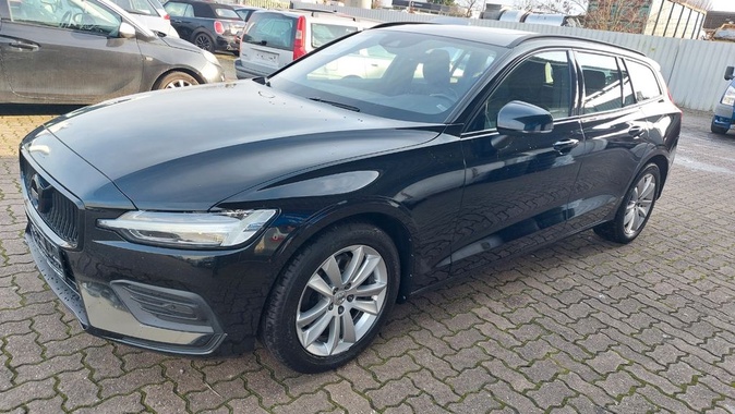 Volvo V60 2022