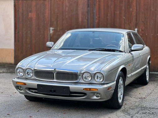 Jaguar XJ8 1998