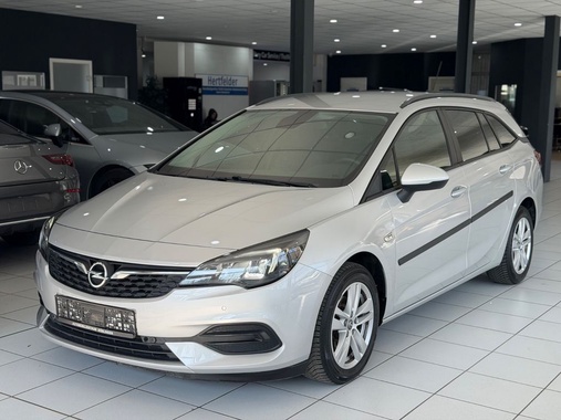Opel Astra 2021
