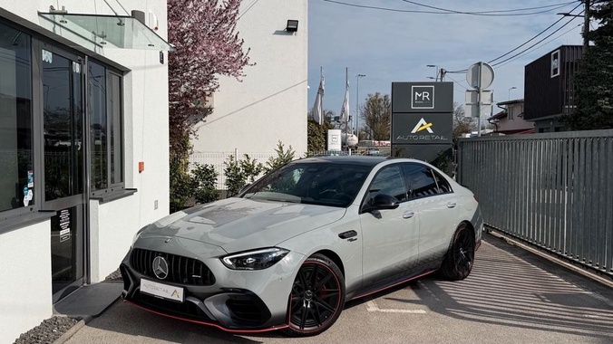 Mercedes-Benz C-Class 2025