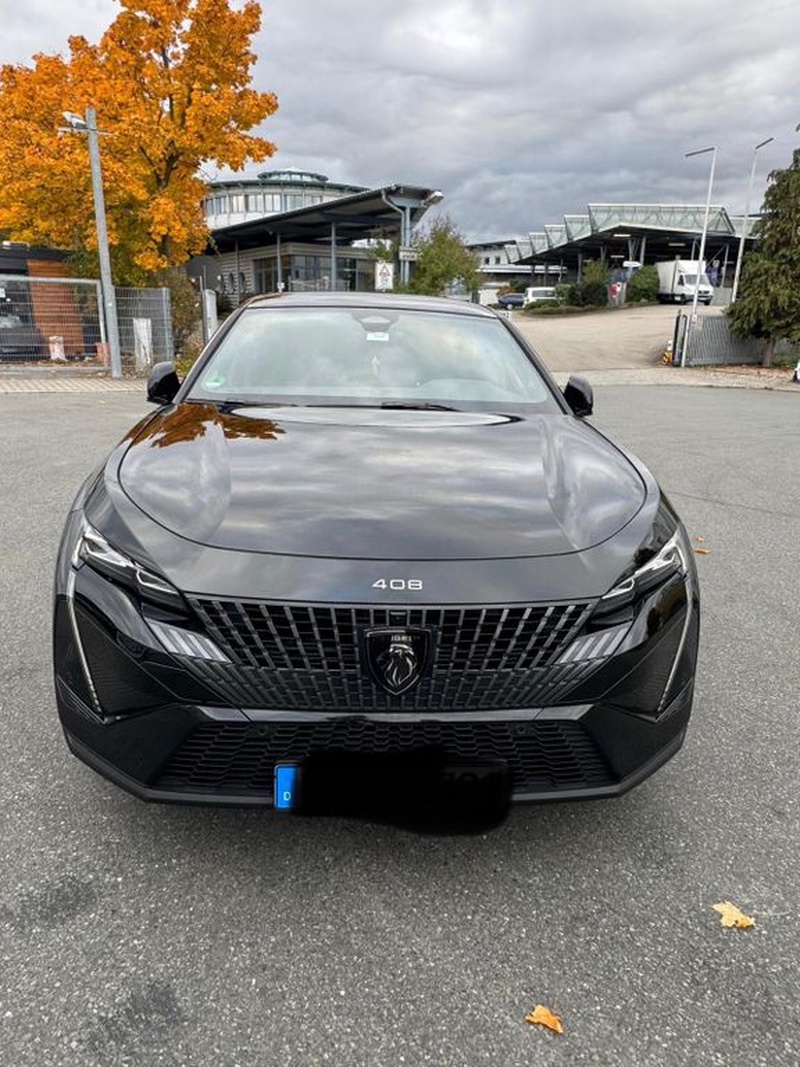 Peugeot 408