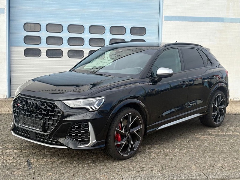 Audi RSQ3