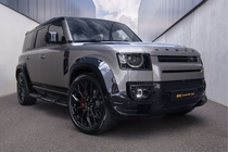 Land Rover Defender 2025