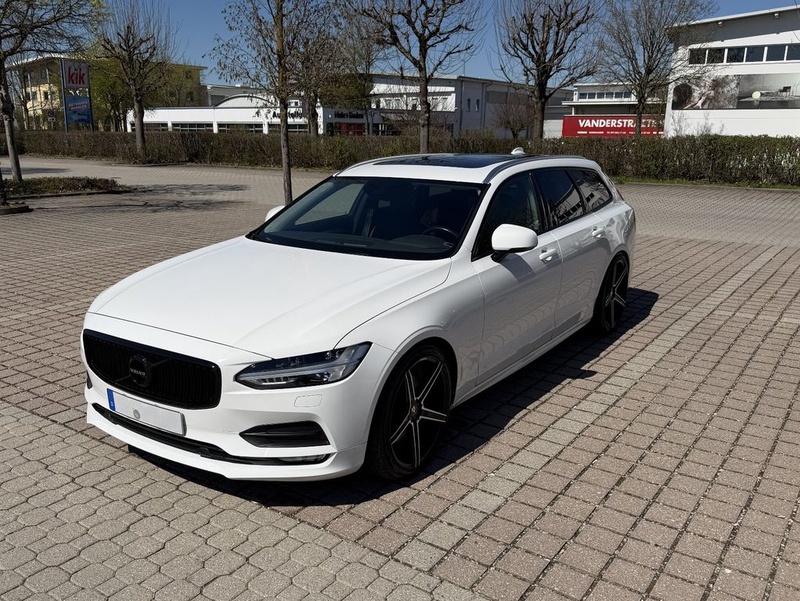 Volvo V90