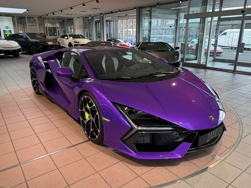 Lamborghini Revuelto 2025