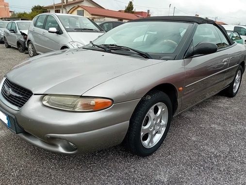 Chrysler Stratus 1999