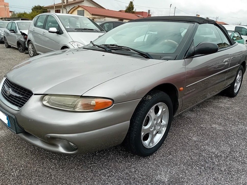 Chrysler Stratus