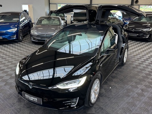 Tesla Model X 2020