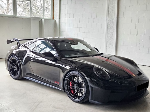 Porsche 992 2025