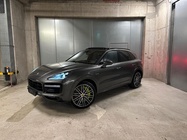Porsche Cayenne 2021
