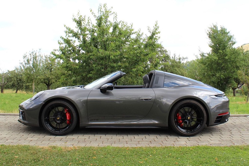 Porsche 992