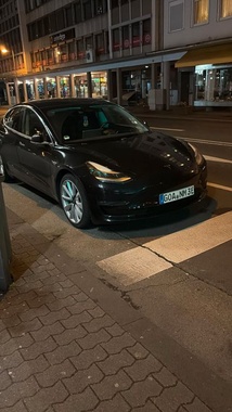 Tesla Model 3 2019