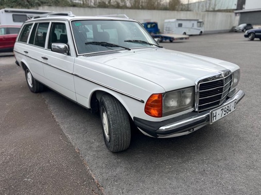 Mercedes-Benz 300 1983