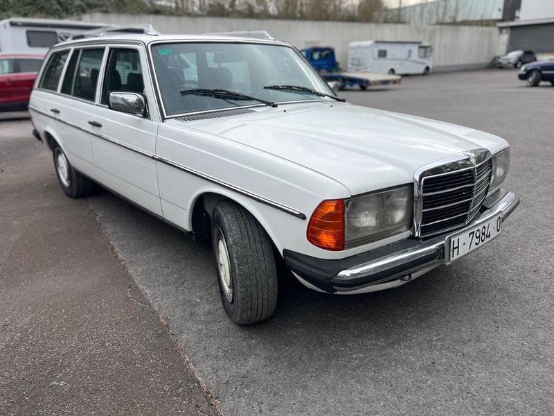 Mercedes-Benz 300