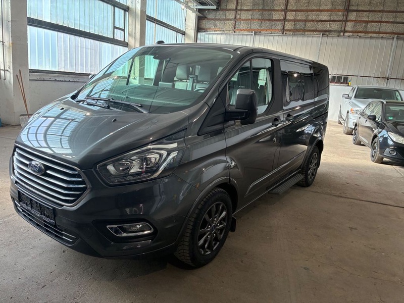 Ford Tourneo Custom
