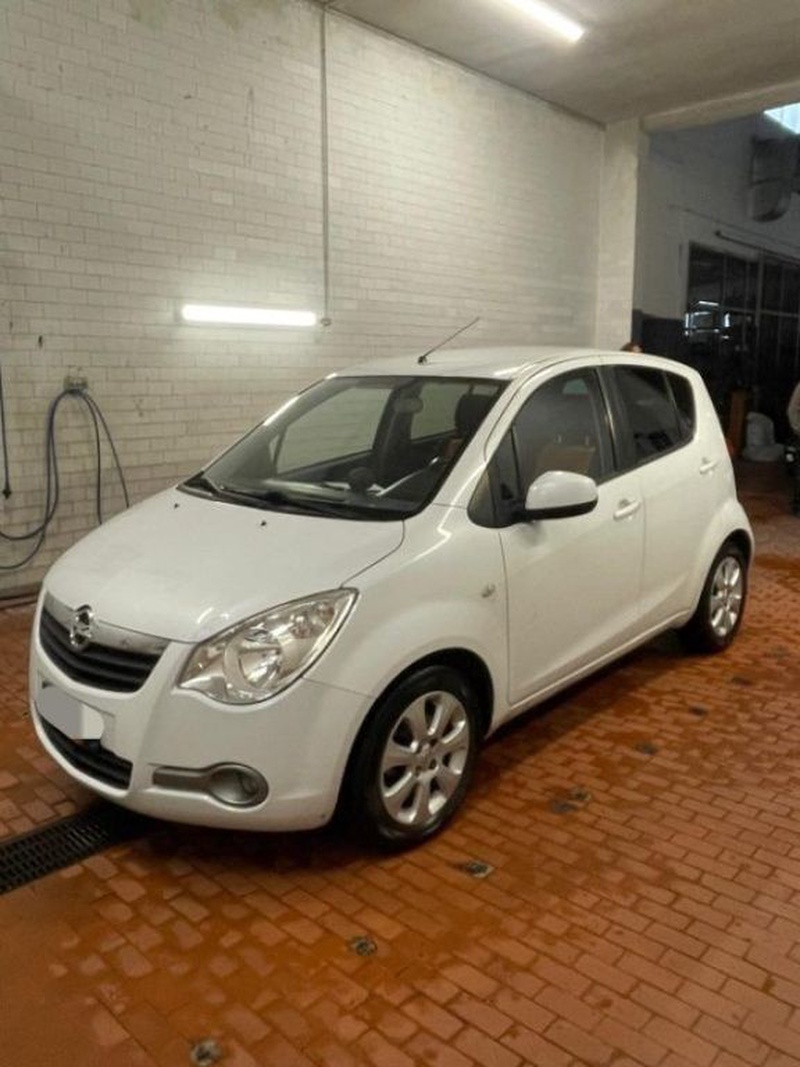 Opel Agila