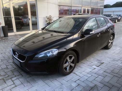 Volvo V40 2018