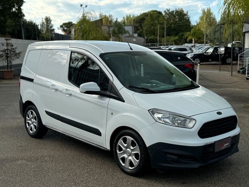 Ford Transit Courier 2017