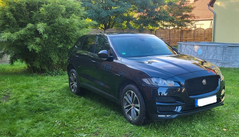 Jaguar F-Pace