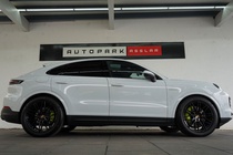 Porsche Cayenne 2024