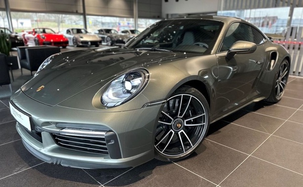 Porsche 992 2021